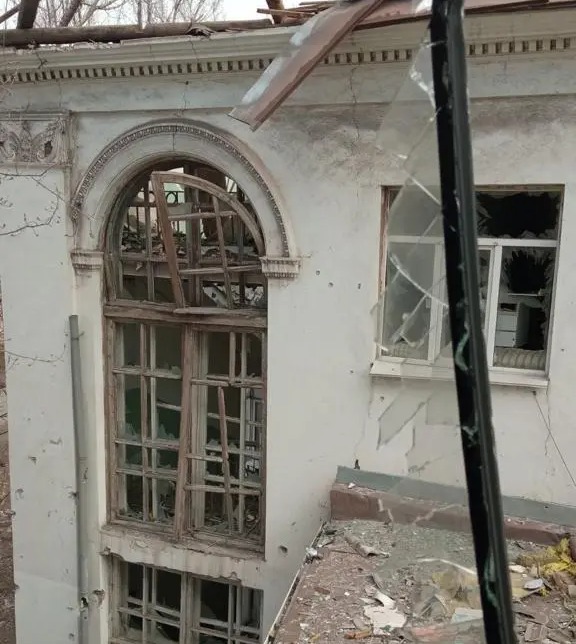 Medics tried their best in the ruins of the hospital to keep people alive