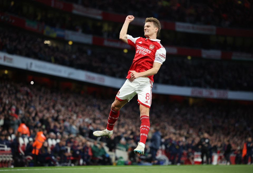 Two goals from Martin Odegaard saw Arsenal ease past Chelsea 3-1