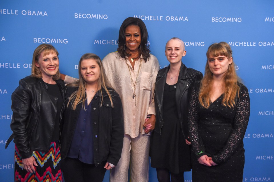 Laura meeting First Lady Michelle Obama with her mum and sister