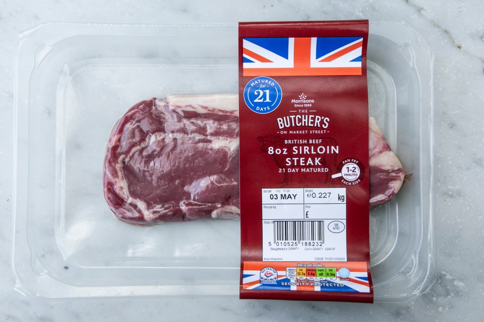 Morrisons Market St British Sirloin Steak scored 3 out of 5