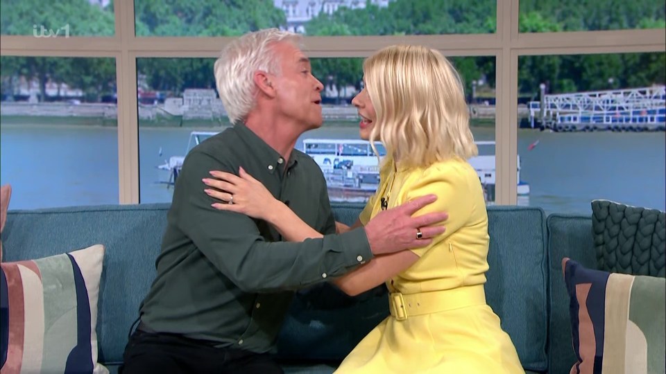 On May 17 she exited the show early kissing Schofield goodbye