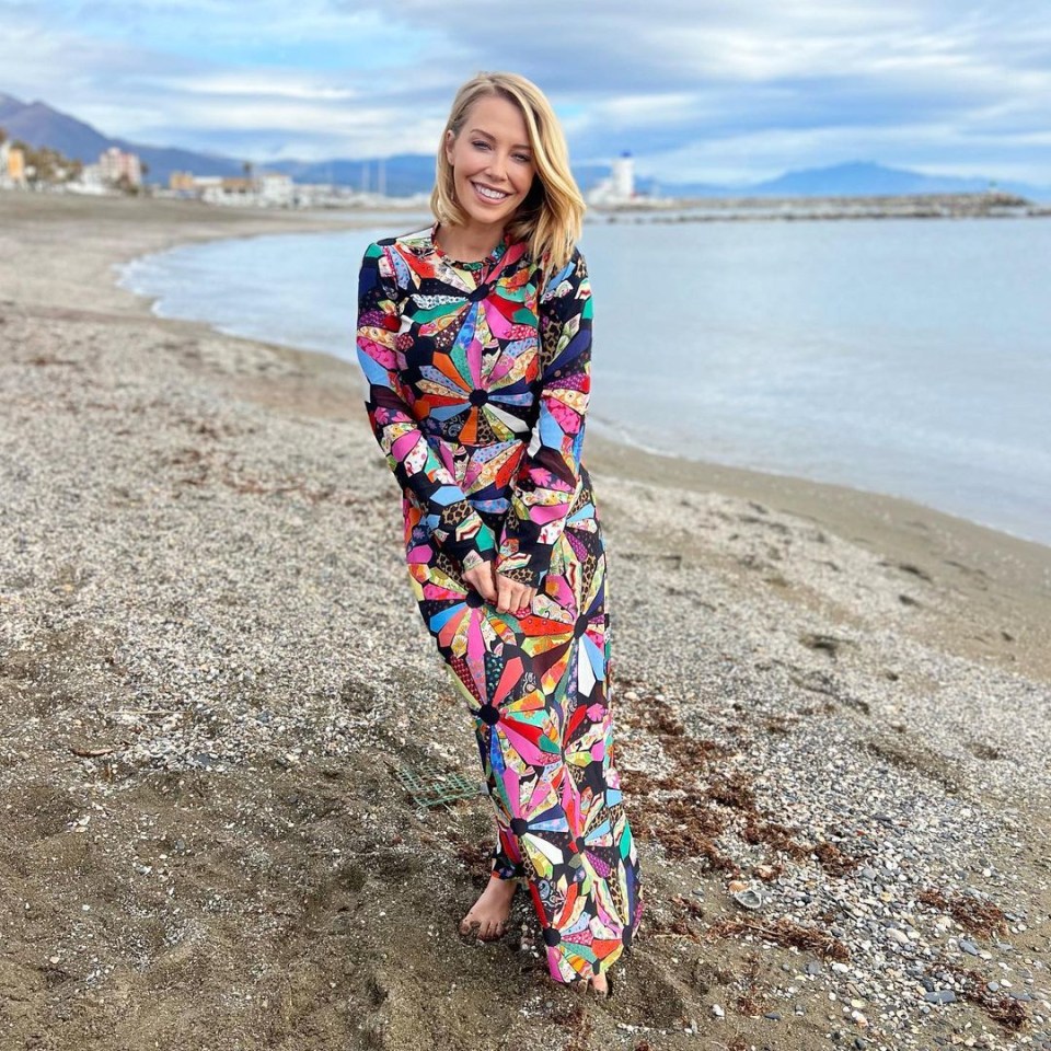 A Place in the Suns Laura dazzled fans with stunning picture on the beach