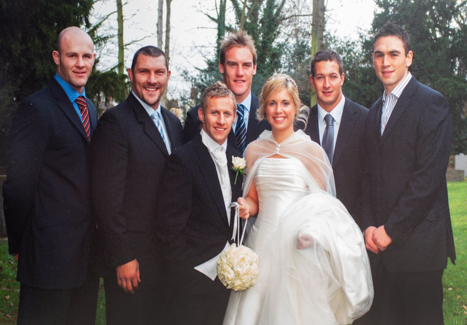 Rob and Lindsey on their wedding day with then fellow Leeds Rhinos players