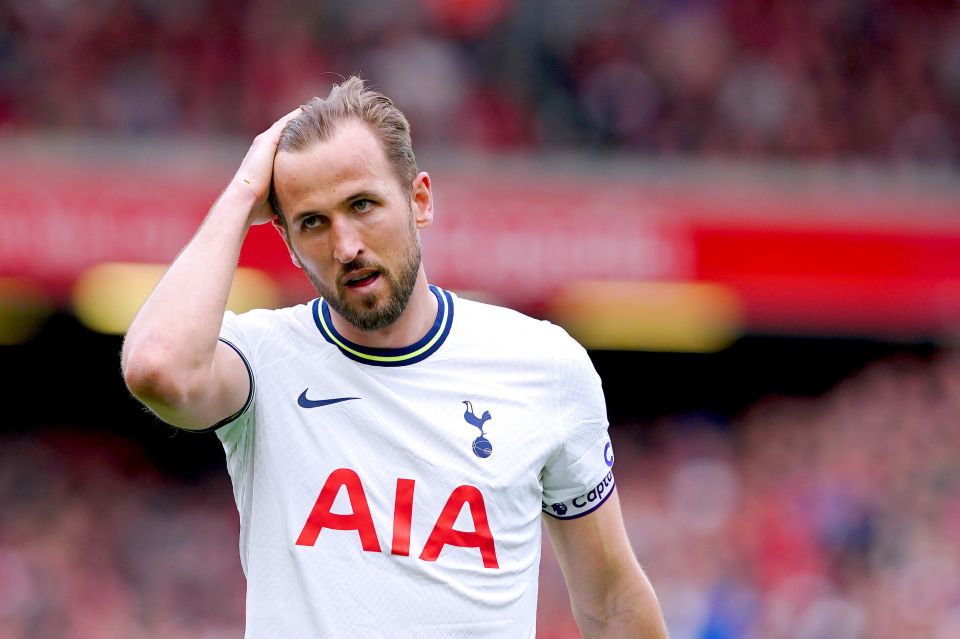 Merson wants Man Utd to sign Kane