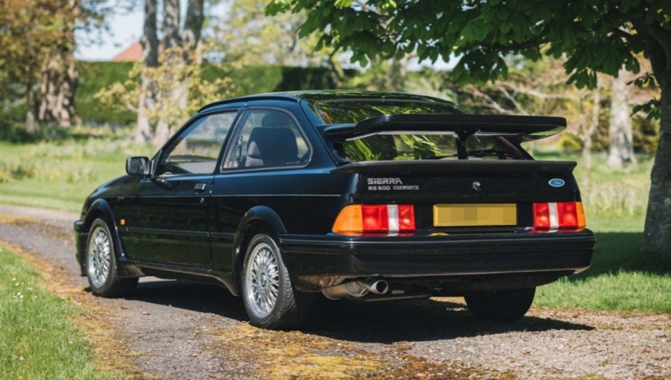 The RS features the famous whale-tail spoiler