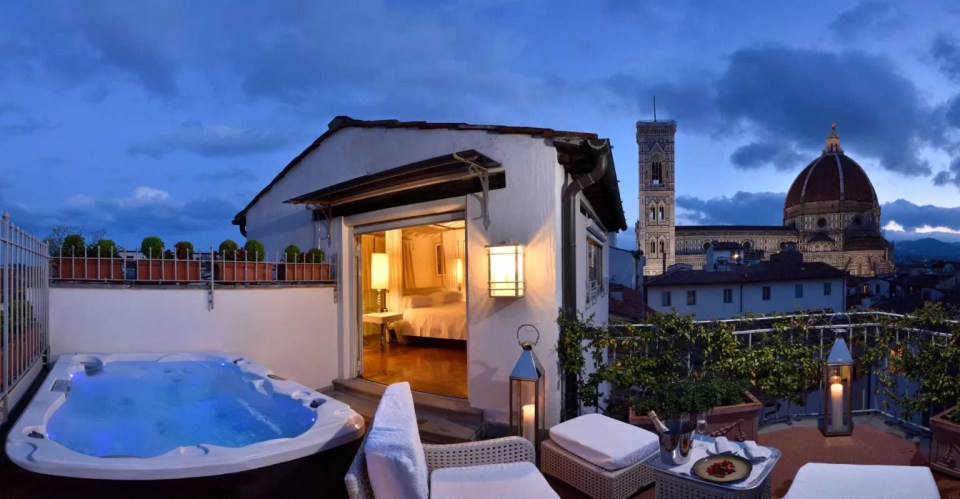 The four-star Brunelleschi Hotel is centrally located in the heart of Florence