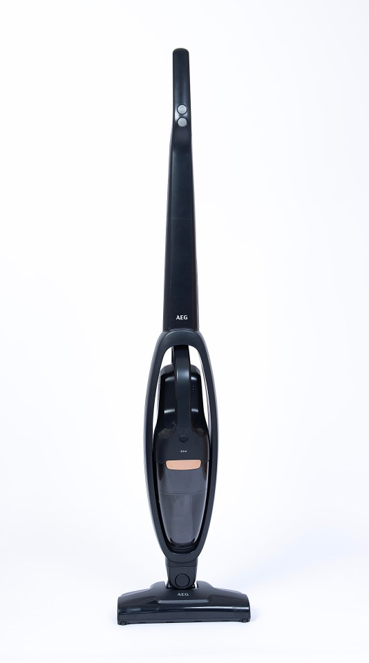 This looks like a traditional upright vacuum cleaner, so it's cumbersome - but it does get into tight spaces