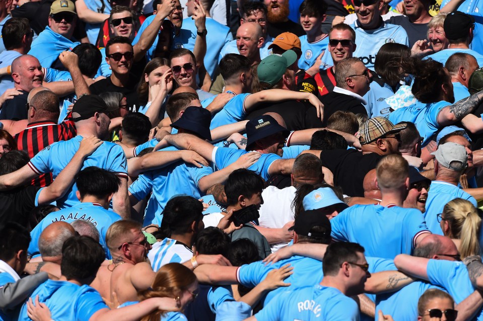 The Poznan is the dumbest celebrations in English football - fans should make the most of their glory, not turn their backs to the pitch