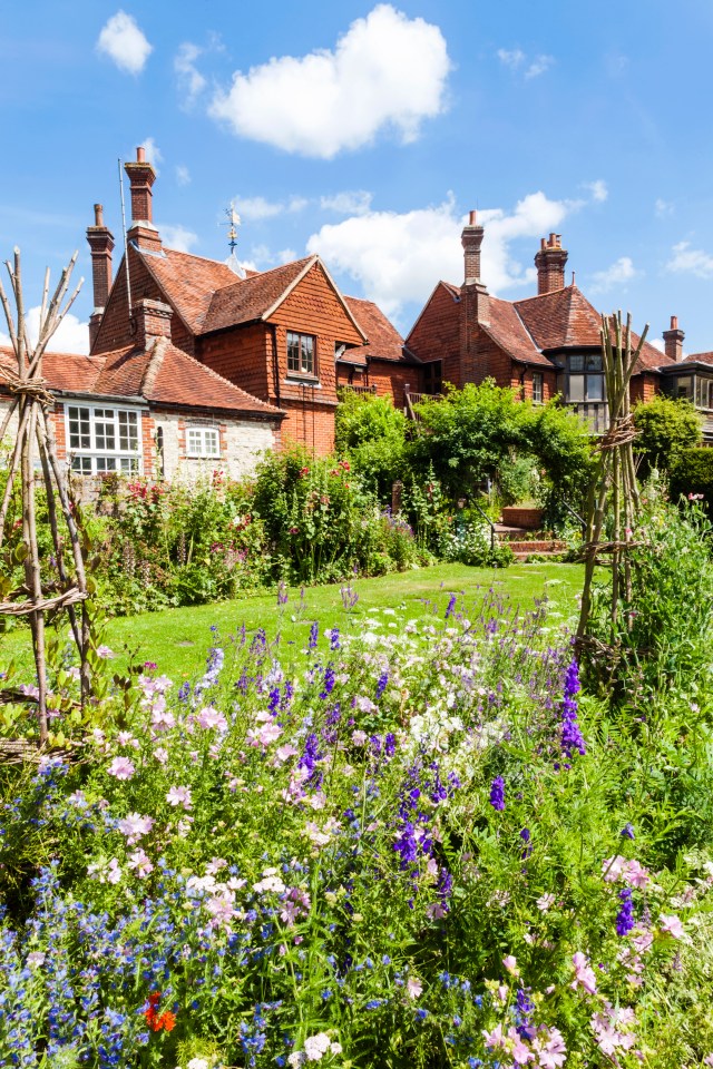 England, Hampshire, Selborne, Gilbert White's House and Garden (Photo by: Dukas/Universal Images Group via Getty Images)