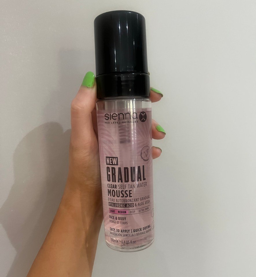 Sienna X Self Tan Clear Mousse - Light Medium