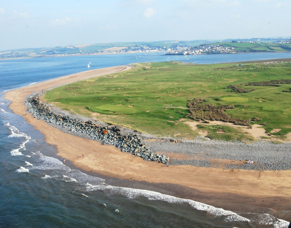 The pair had been paddling at Westward Ho! beach