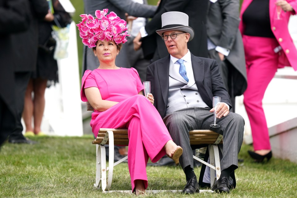 One woman looked tickled pink in a stunning jumpsuit and paired it with a stunning floral headpiece to embrace the sunshine