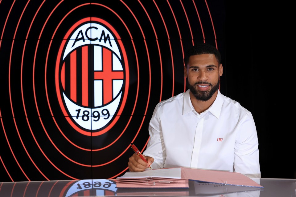 Ruben Loftus-Cheek signs up with AC Milan until 2027