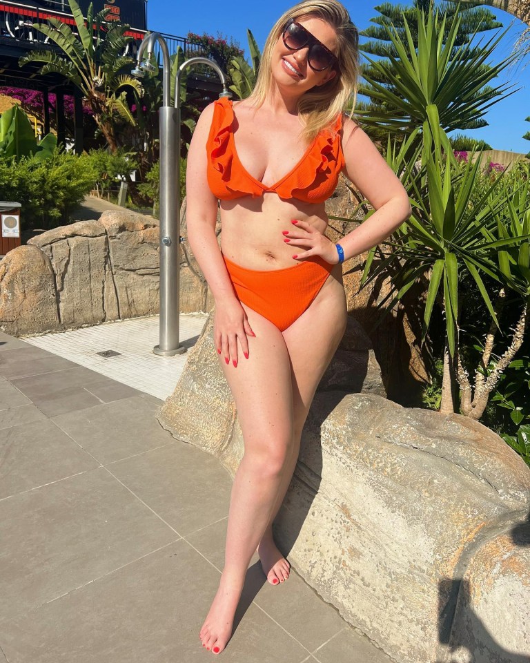 Amy has been showing off her incredible post-baby body lately