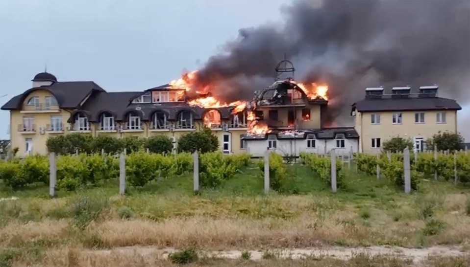 A burning building close to Henichesk on the Arabat Spi