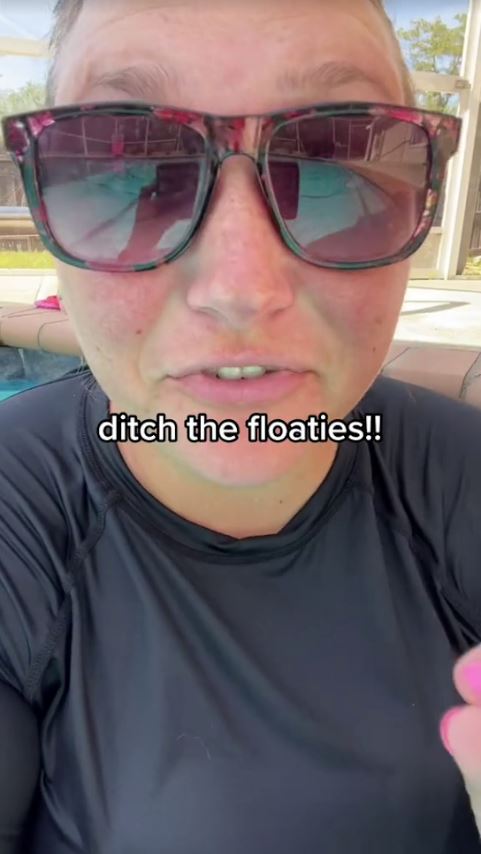 Nikki urged mums and dads to 'ditch the floaties'