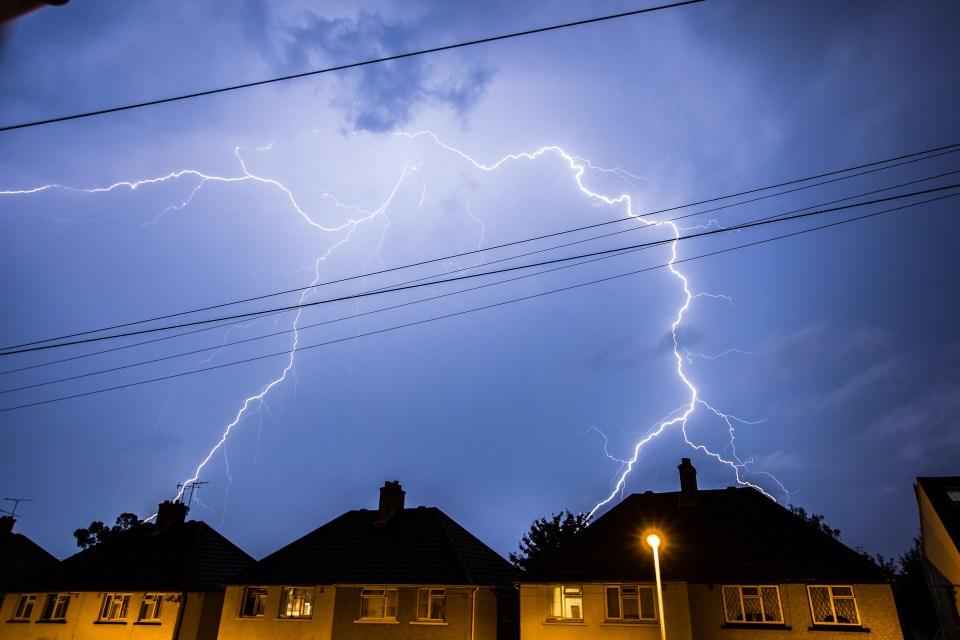 Thunderstorms across the UK on Monday and Tuesday may trigger deadly asthma attacks, experts warn