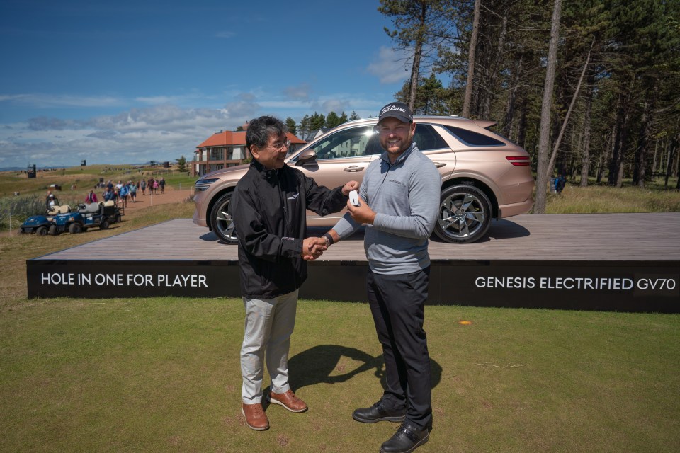 Jordan Smith won TWO Genesis cars for a 2022 hole-in-one – one for his caddie