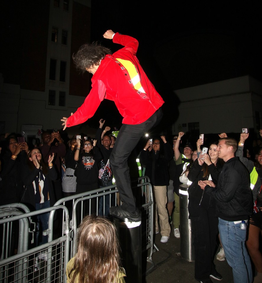 The Norwegian received a hero’s welcome outside the venue