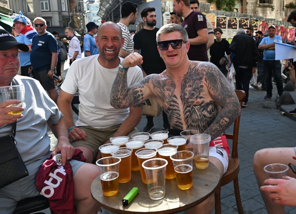 Ricky Hatton poses for a snap in Istanbul