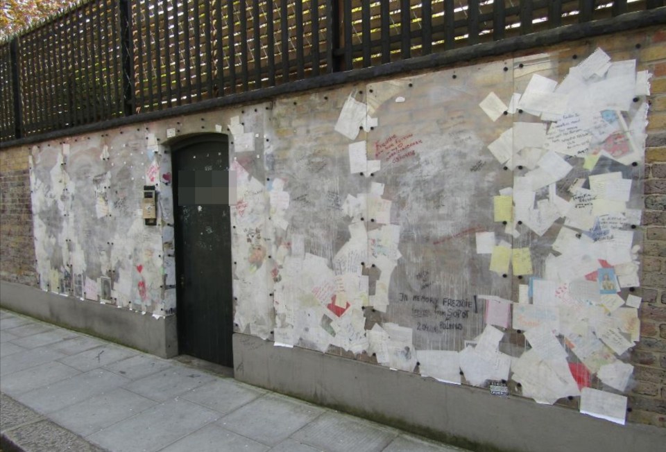 His old London home was covered in tributes but these are now gone