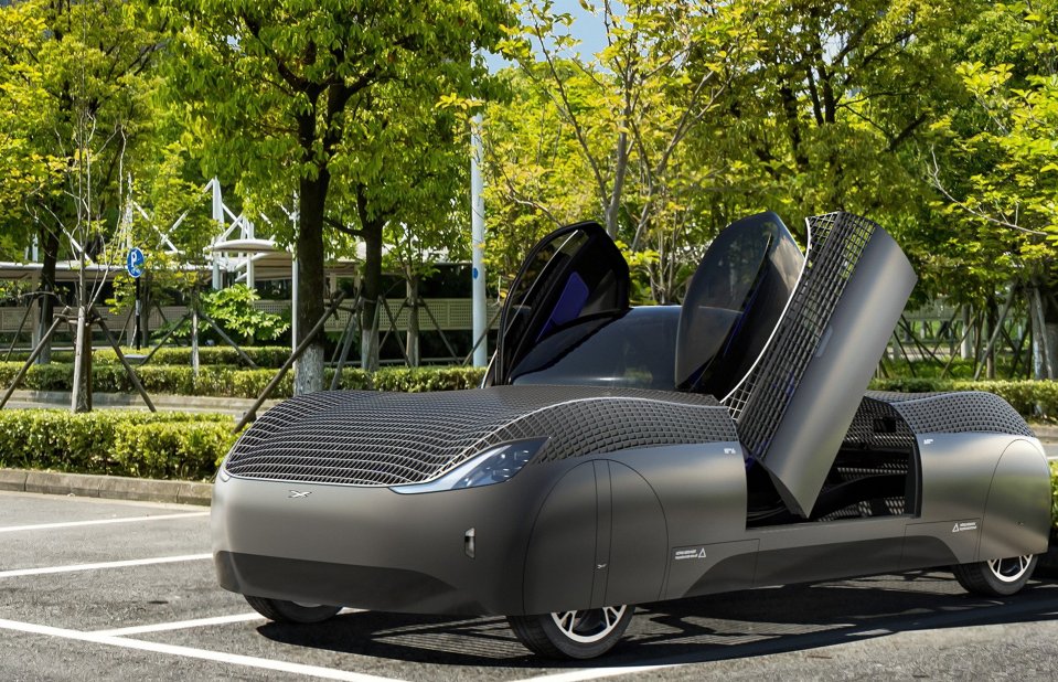 The car can sail above traffic jams with ease