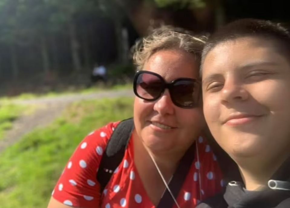 His son Suleman Dawood, 19, pictured with mum Christine, is also on board