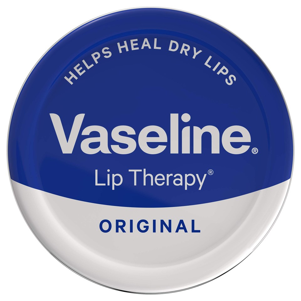 You can put Vaseline under your nose to trap the pollen before it can get in the body