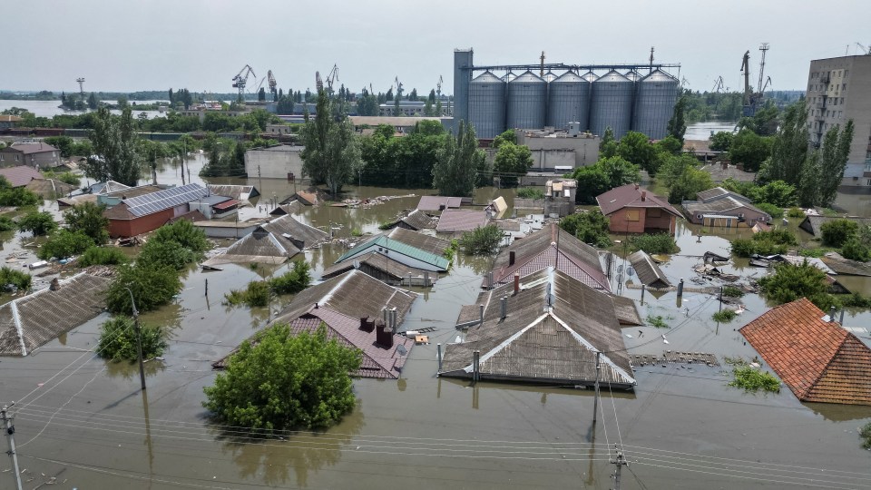 Tens of thousands of people are going to be evacuated from along the Dnipro