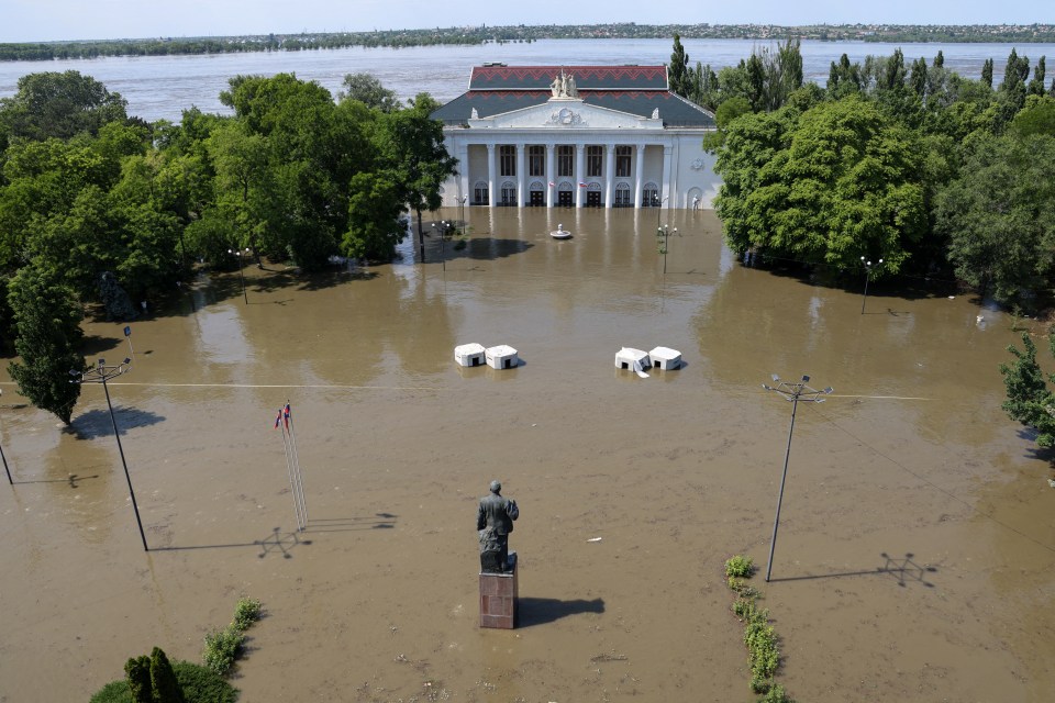 The dam’s damage caused serious flooding in a massive area around Nova Kakhovka