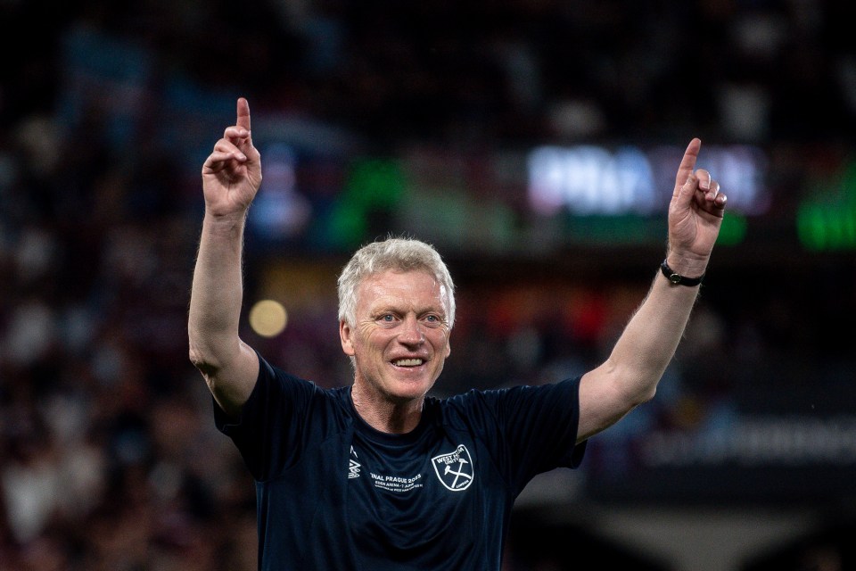 Moyes celebrates West Ham's amazing win