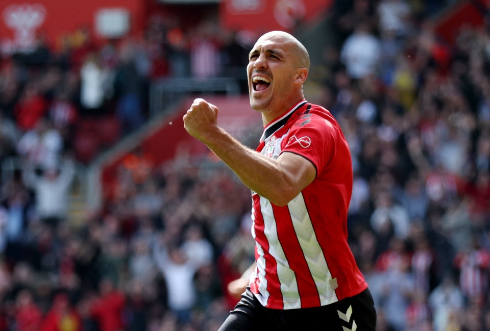 Former Chelsea and Southampton ace Oriol Romeu has returned to Barcelona