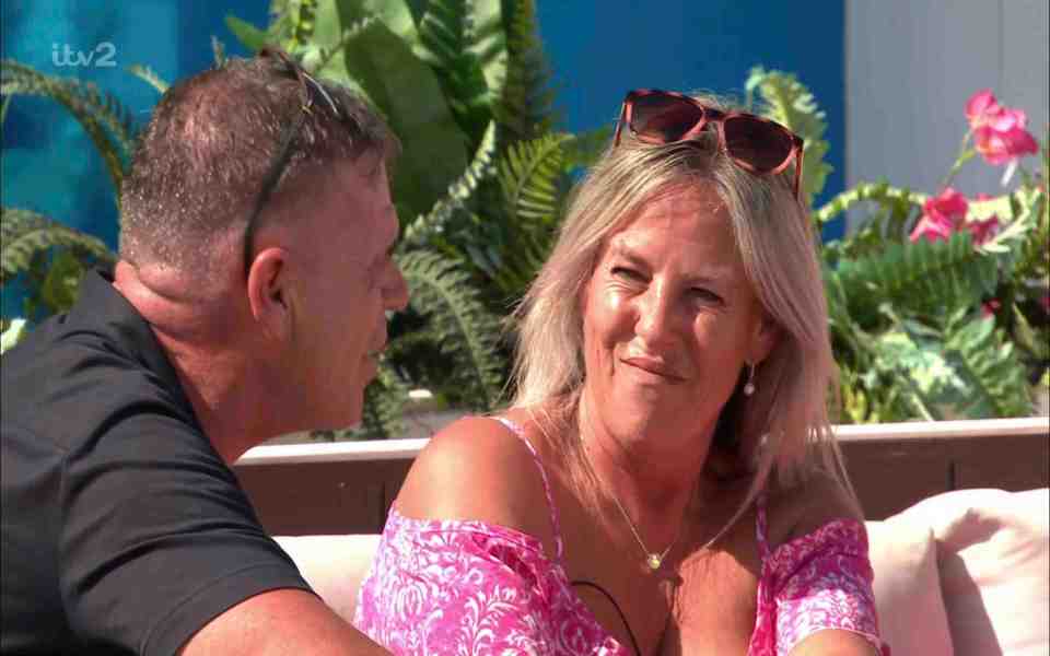 ITV2 viewers think Jess' mum 'hate's Sammy Root