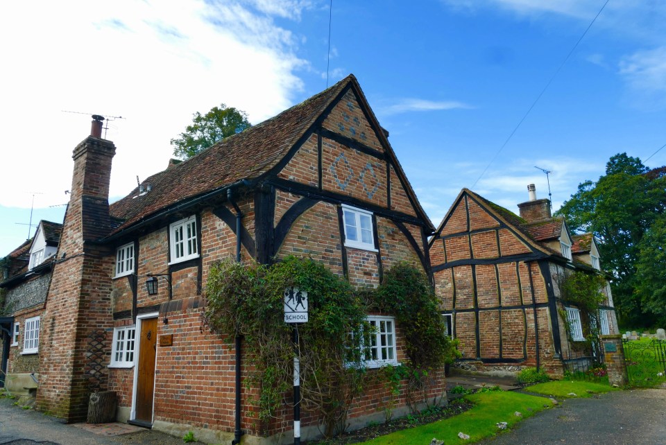 Residents in Wallingford have complained about creepy bangs keeping them up at night