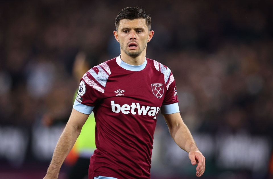 Aaron Cresswell is in talks with Wolves over a transfer