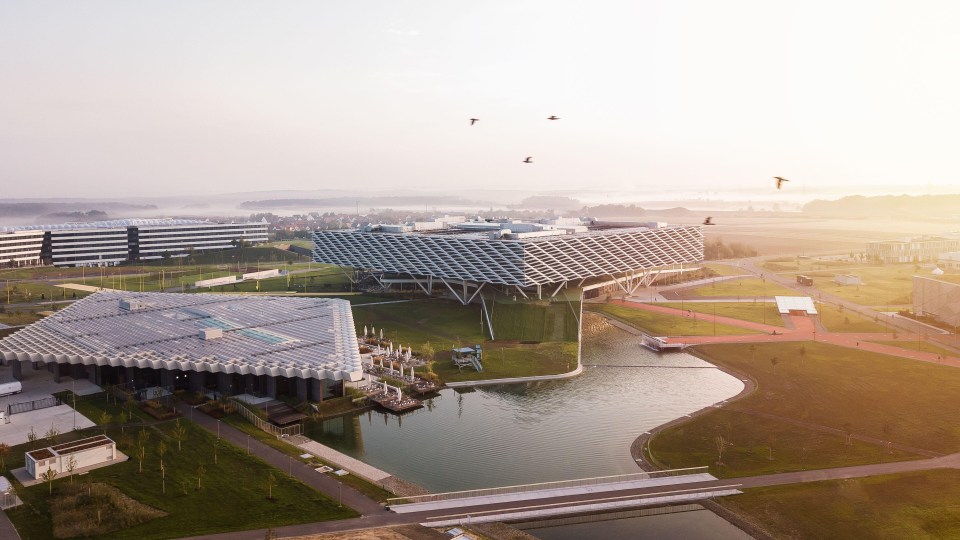 The ‘Arena’ appears to float in mid-air