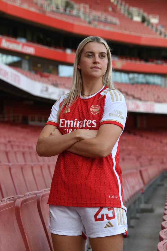 Alessia Russo joined Arsenal this week as a free agent