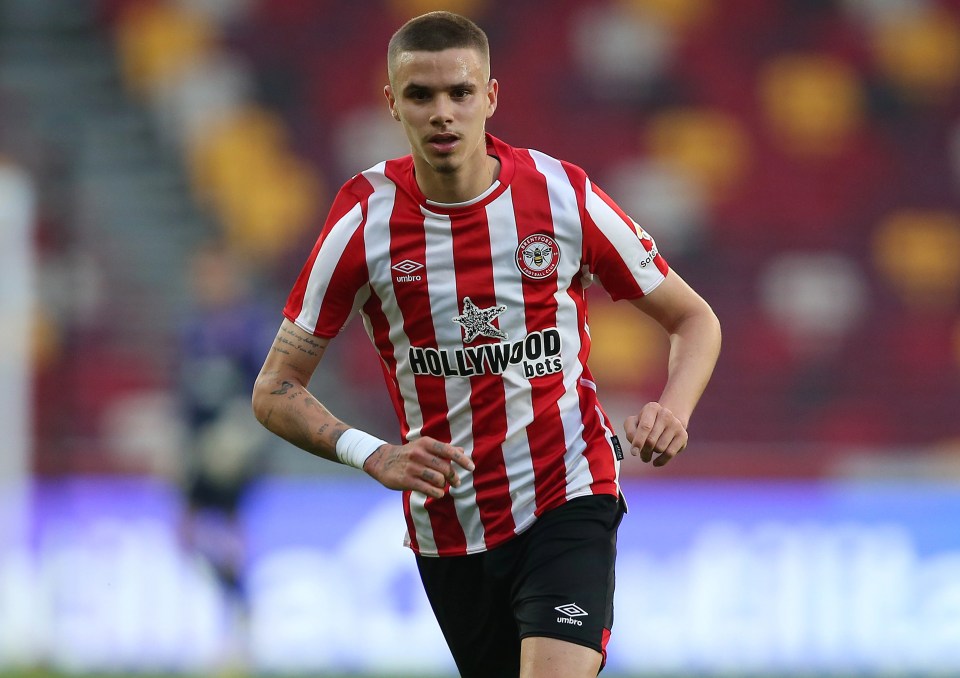 Beckham played for Brentford's youth side last season and has now penned a permanent deal