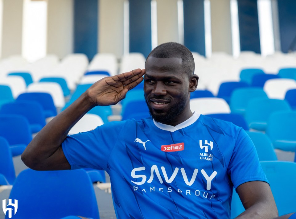 Kalidou Koulibaly will hope to put his Chelsea nightmare behind him