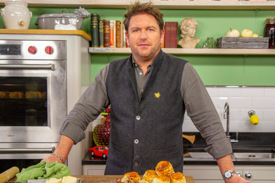 From Blue Marlin Productions JAMES MARTINS SATURDAY MORNING Saturday 16th May 2020 on ITV Episode 28 Pictured: James Martin. James is sharing some of his favourite moments and some of his favourite recipes from his Saturday Morning series. He’ll be serving up spatchcock chicken, tomahawk steak and cheese scones, cooking lunch for Gavin & Stacey […]