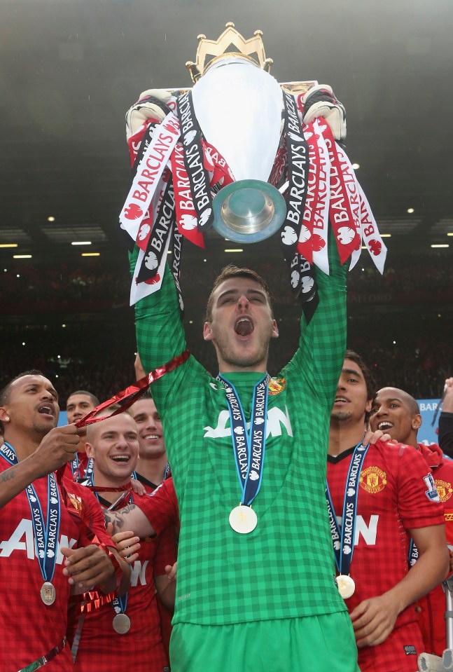 David de Gea with the Premier League title in 2013