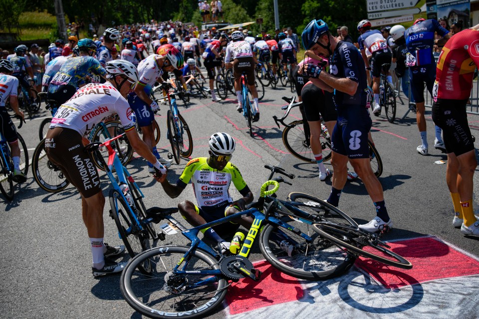 A number of cyclists crashed in the incident