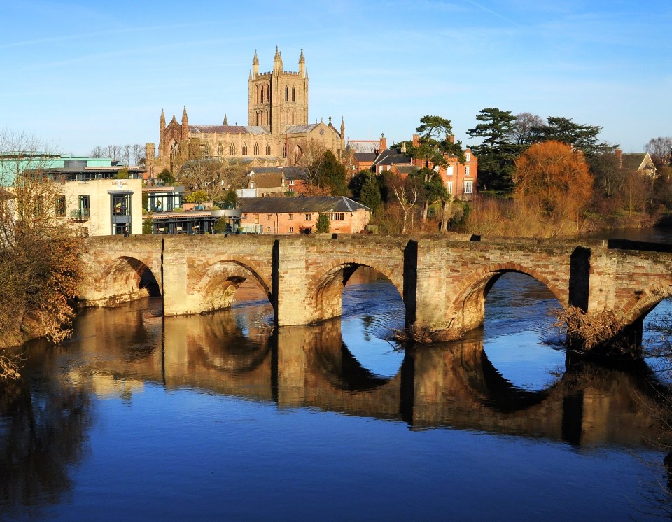 A man reportedly fell into the River Wye