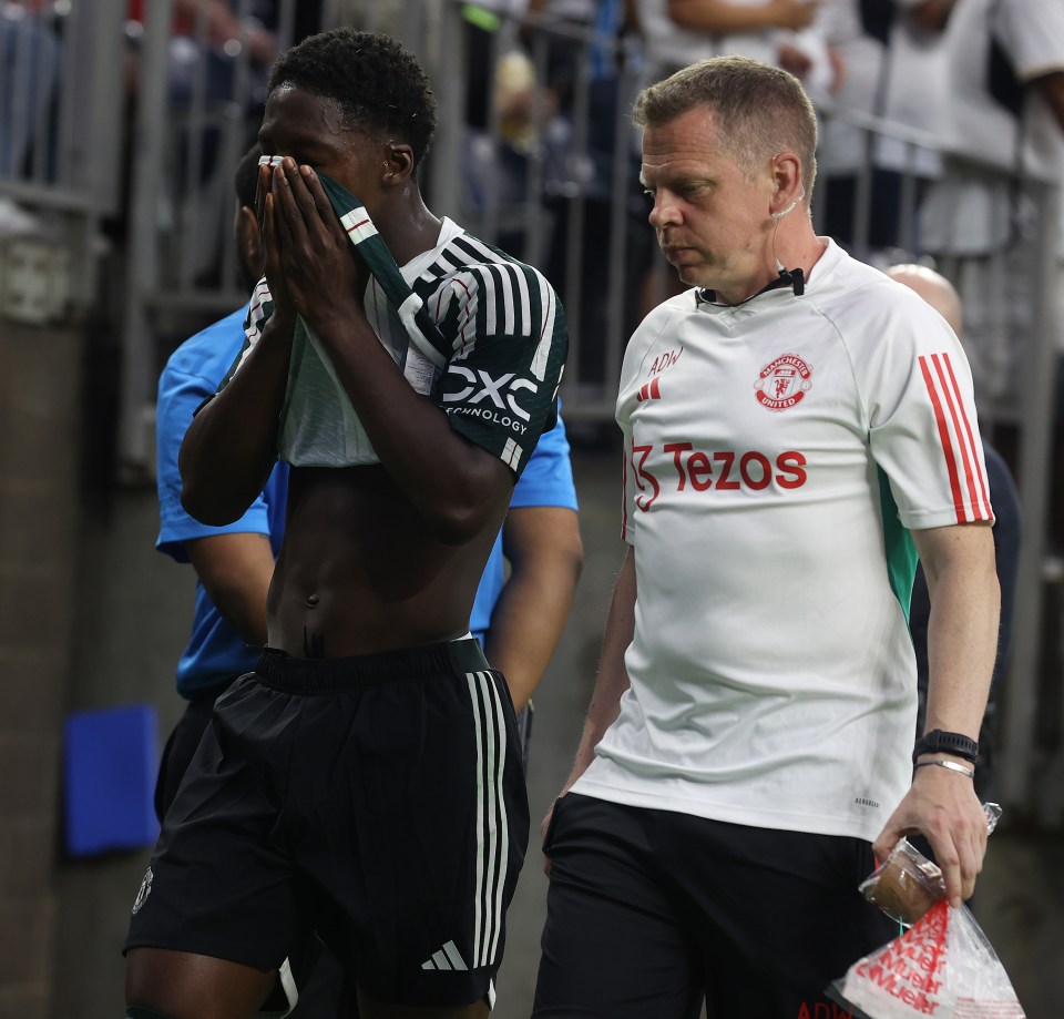 Kobbie Mainoo limped off the pitch injured two minutes into Man Utd's pre-season friendly against Real Madrid