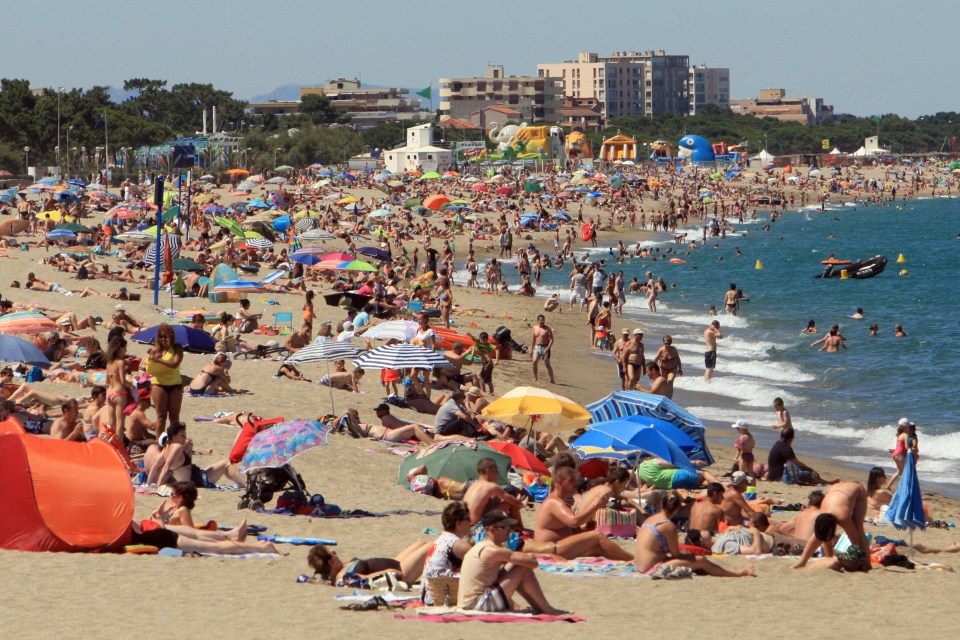 Temperatures in France are set to soar to 40C as heatwave Cerberus passes through Europe