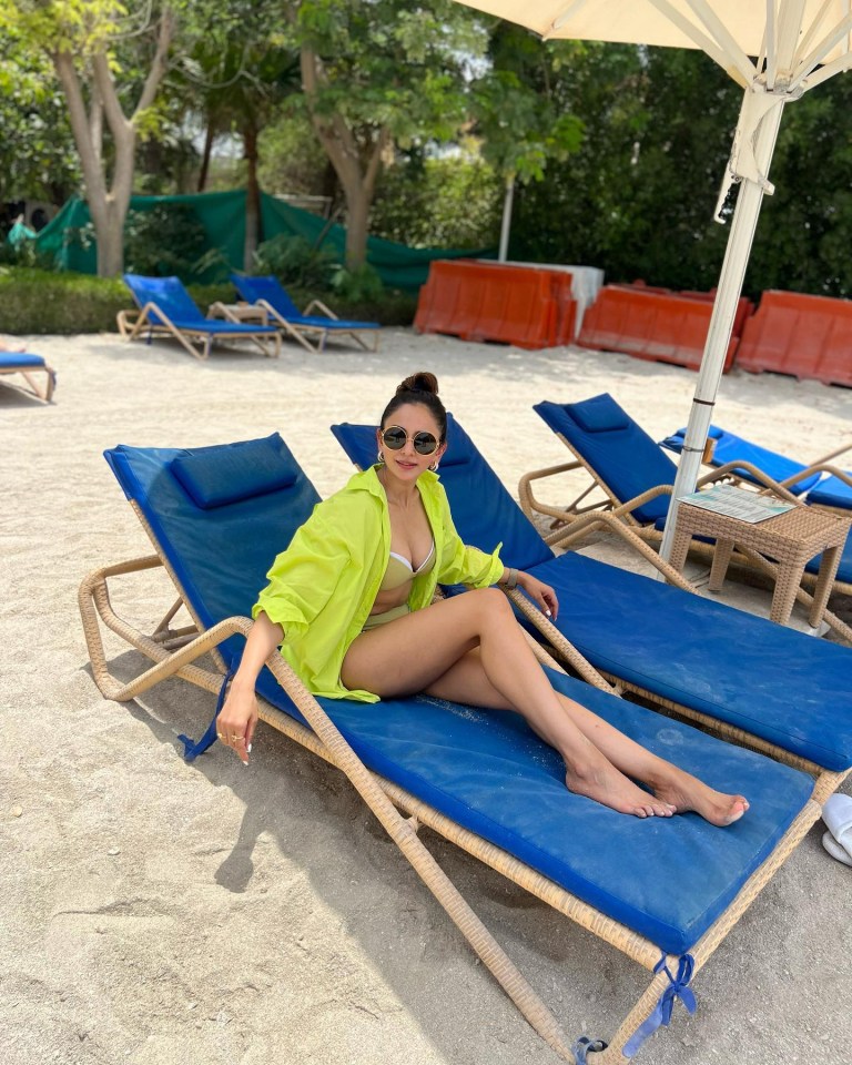 Rakul Singh shows off her summer bod in a new set of cossies while holidaying in Dubai