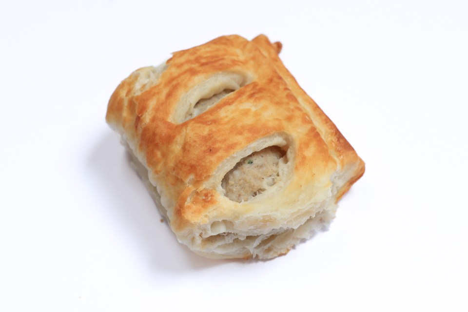 The pastry on Aldi's sausage roll was nice and crisp with a decent colour