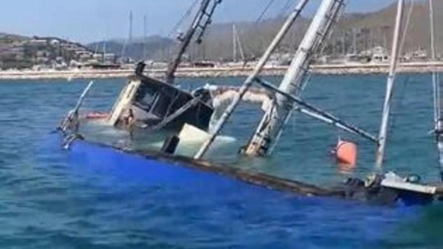 The boat sank in the Port de Pollensa last month