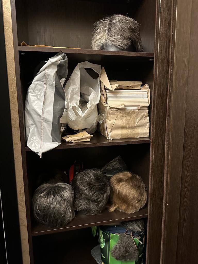 A cupboard full of wigs was allegedly found in Prigozhin's mansion