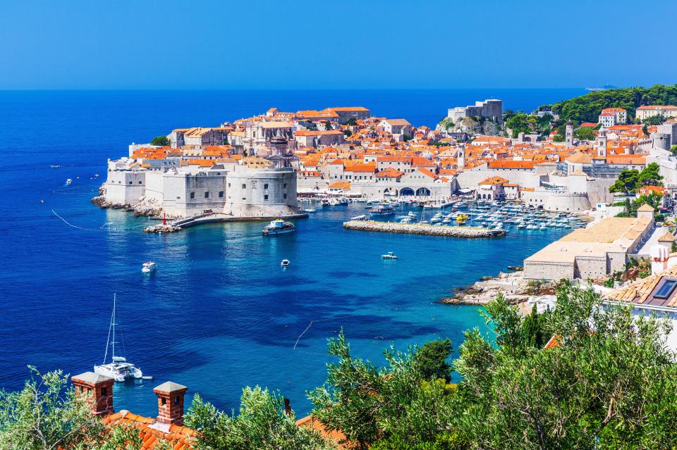 Dubrovnik officials have claimed that reports of a fine for wheelie suitcases weren't true